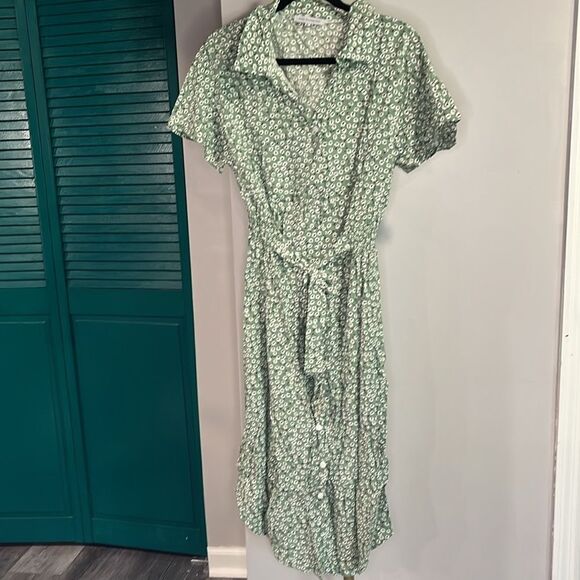 NWOT Ditsy flower midi dress - small - Picture 4 of 6